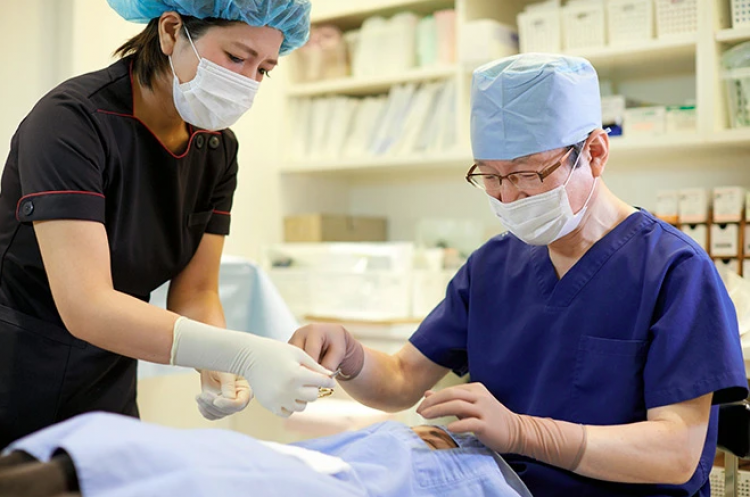 phẫu thuật thẩm mỹ